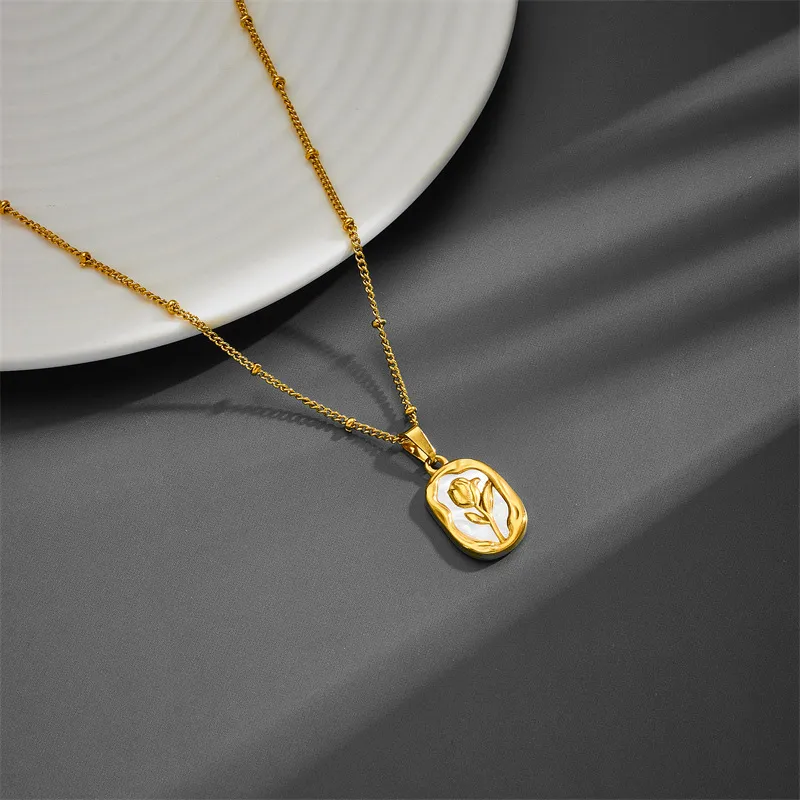 Collar dulce flor acero titanio chapado en oro de 18k con acrilico