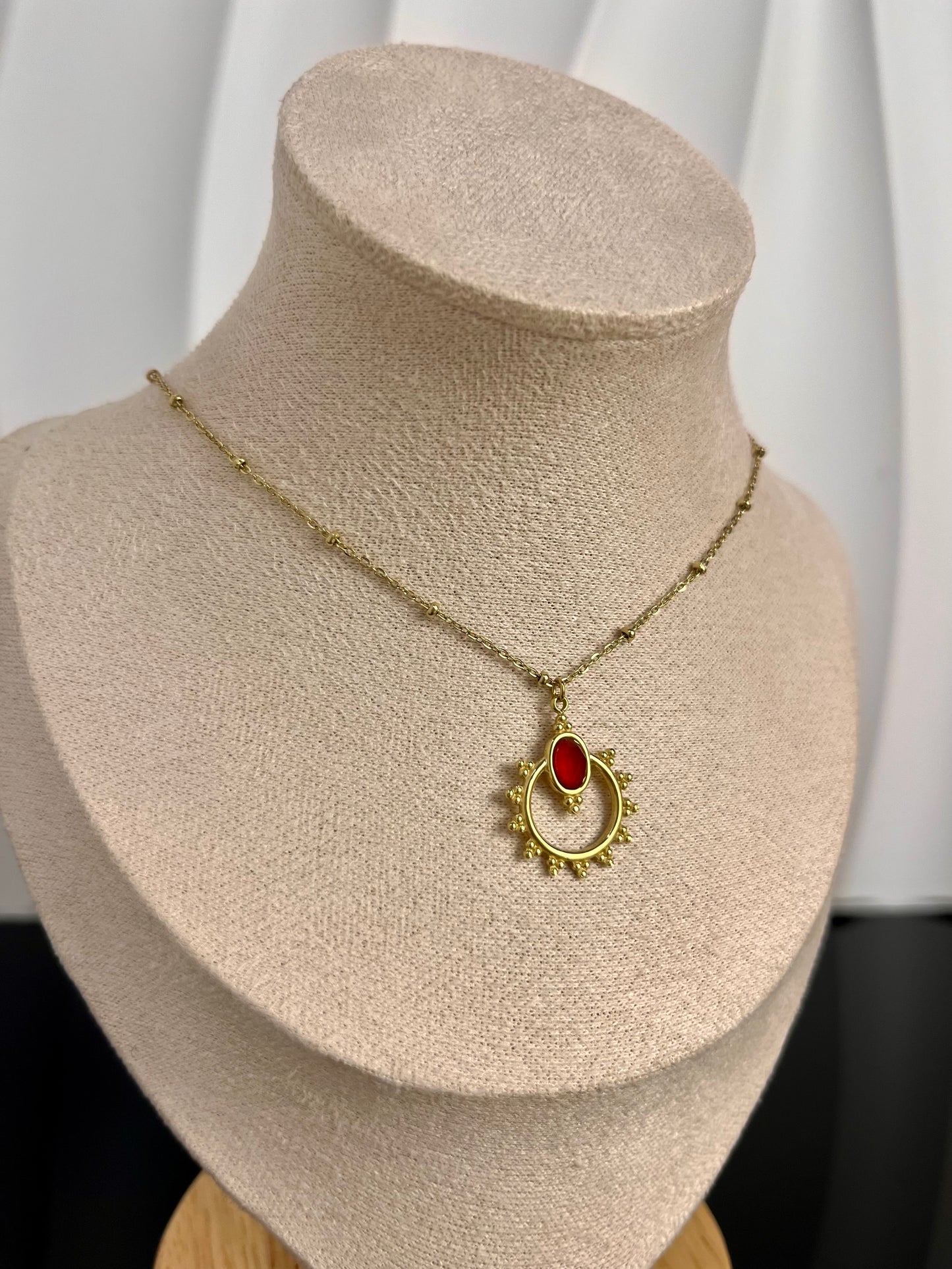 Collar Adriana en Acero de Titanio