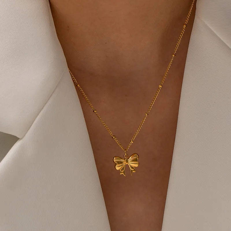 Collar moño