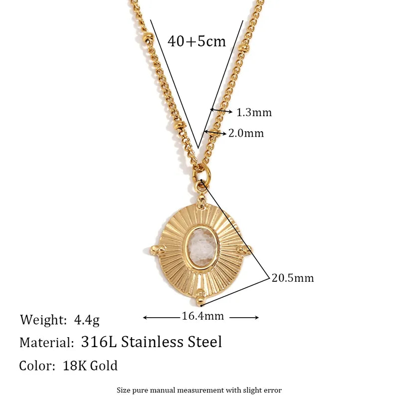 Collar con colgante con piedra en el centro